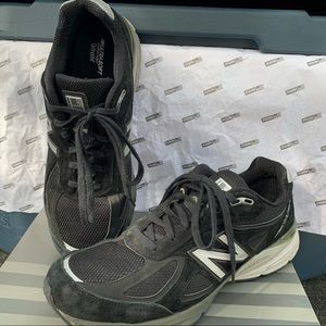 Men’s New Balance 990v4 Shoes